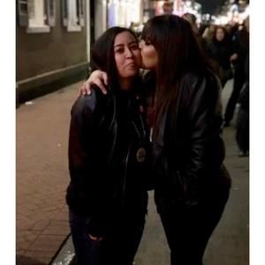 Meet your Posher, Esmeralda